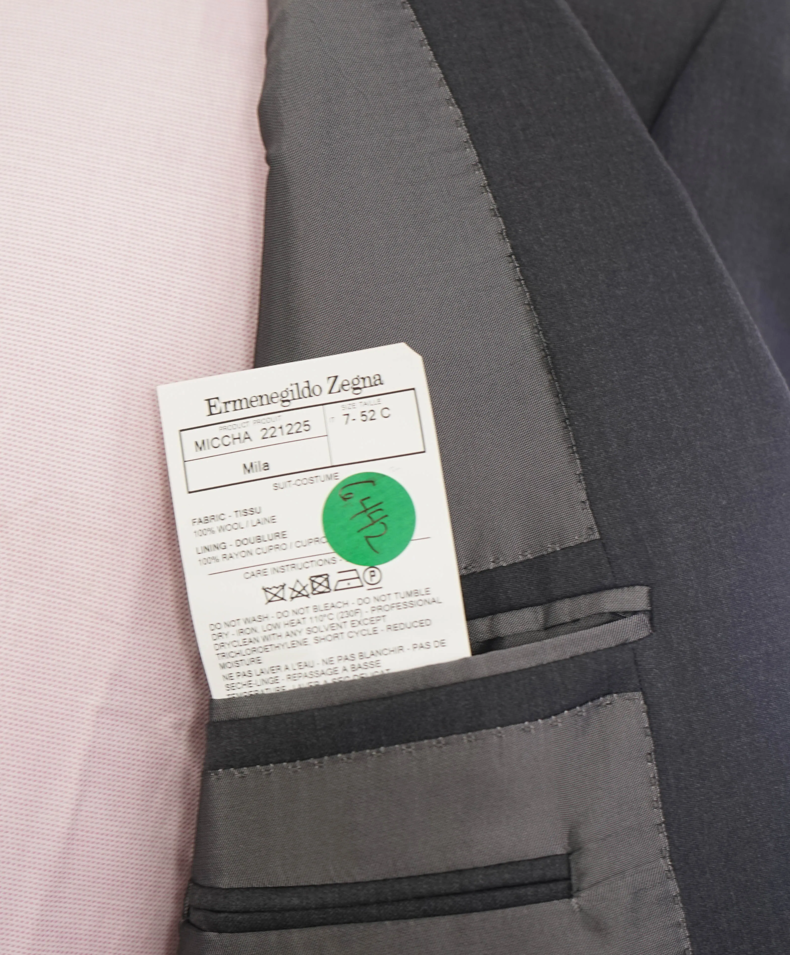 $2,695 ERMENEGILDO ZEGNA -"Micronsphere" GRAY Blazer - 42S