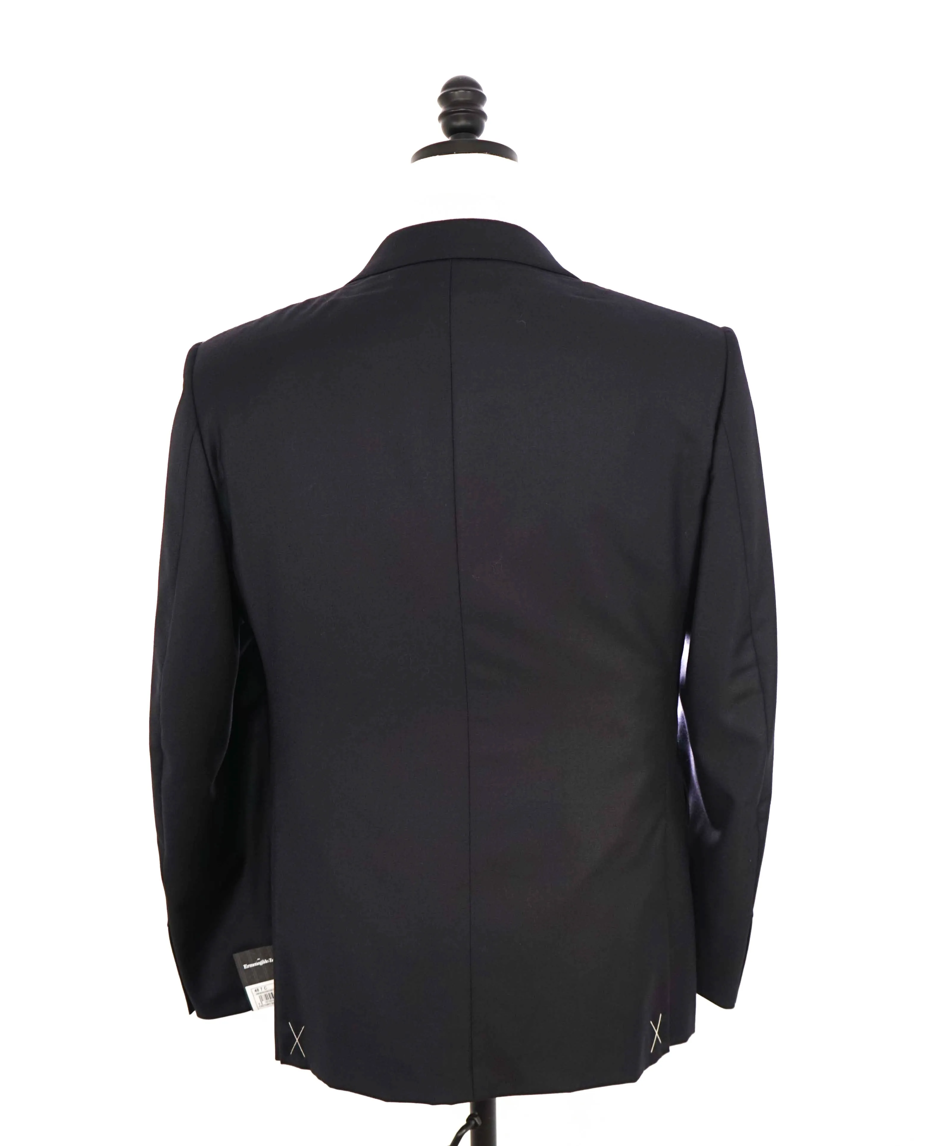 $3,250 ERMENEGILDO ZEGNA -"TROFEO" Navy Blue Solid Blazer - 38S