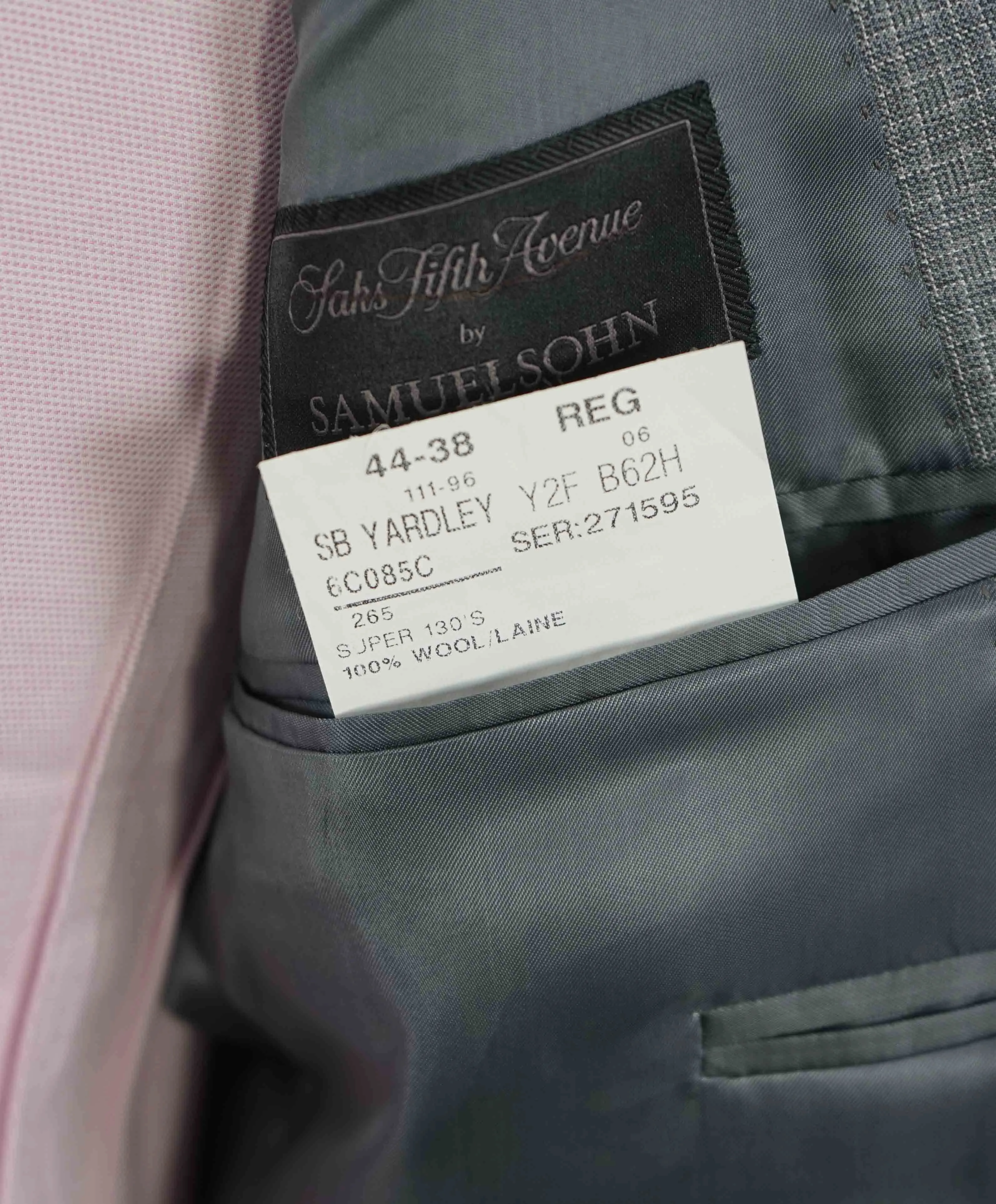 $995 SAMUELSOHN - Gray Check Notch Lapel Premium Grade Blazer - 44R