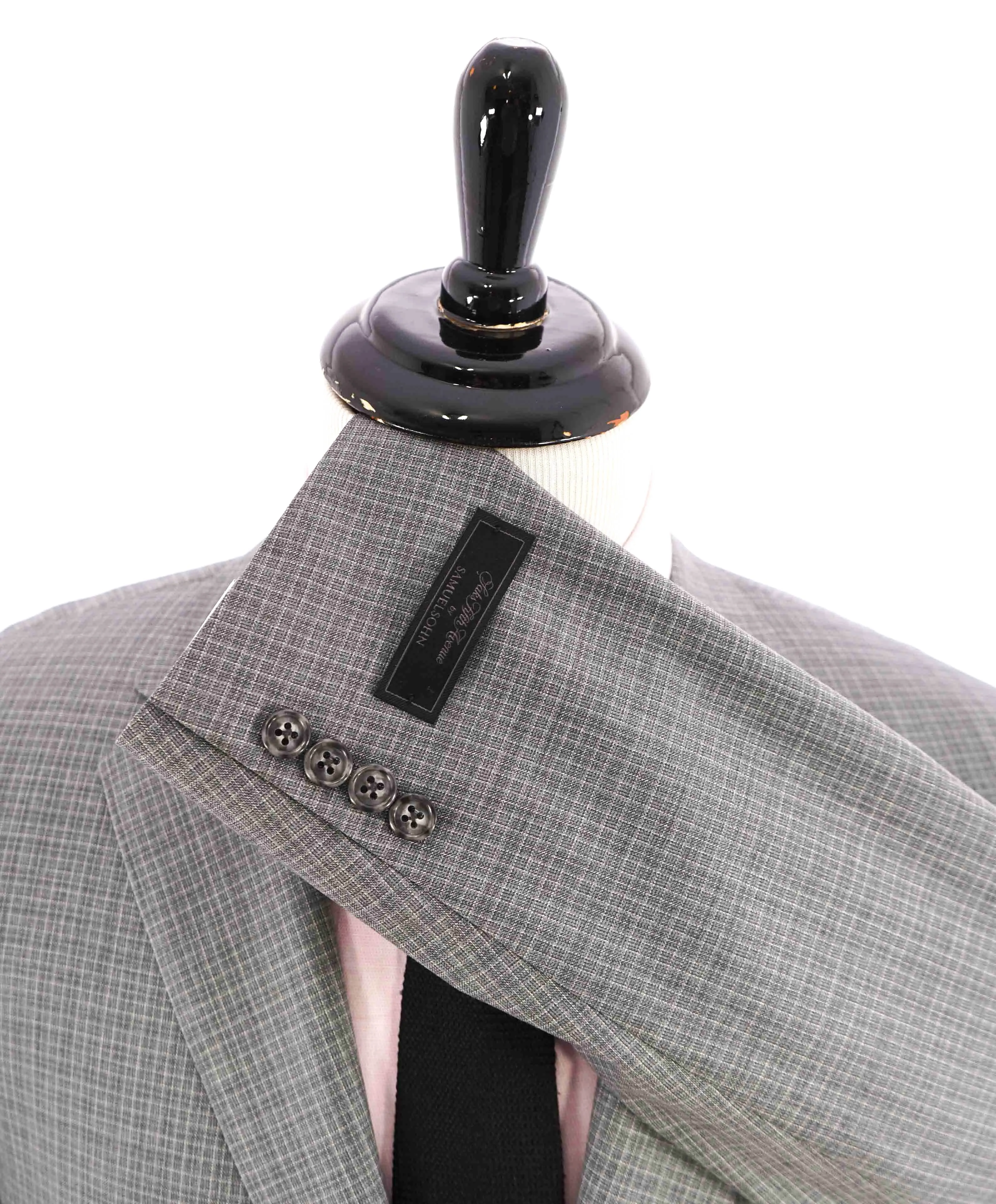 $995 SAMUELSOHN - Gray Check Notch Lapel Premium Grade Blazer - 44R