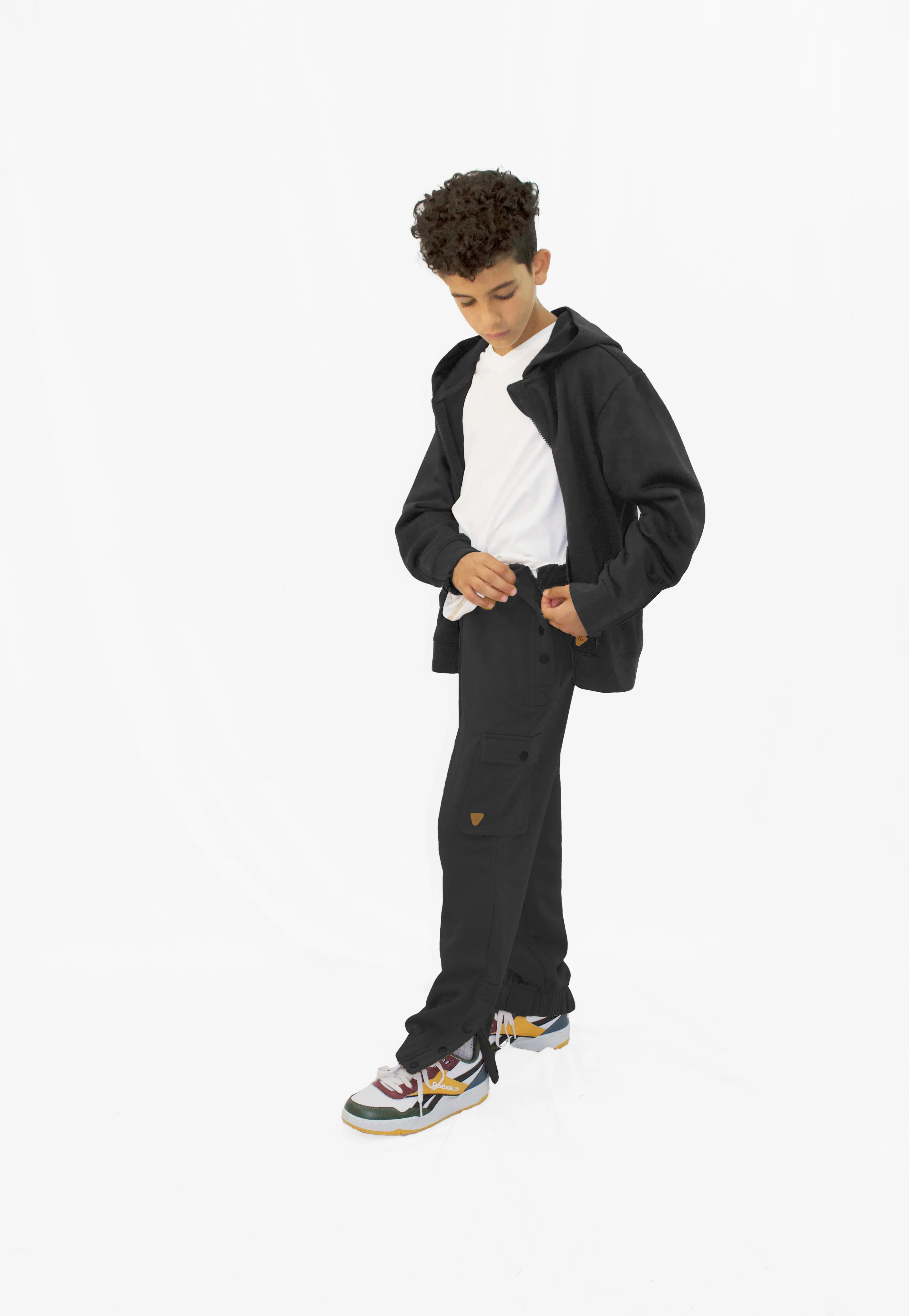 Adaptive Kids Cargo Joggers: Adjustable Elastic Waist & Side Zipper for Easy Undressing