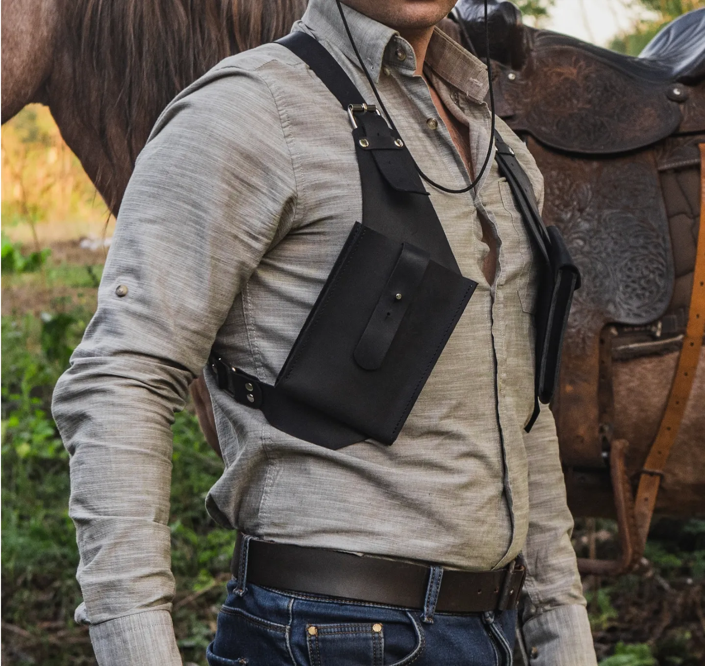 Double shoulder holster leather bag