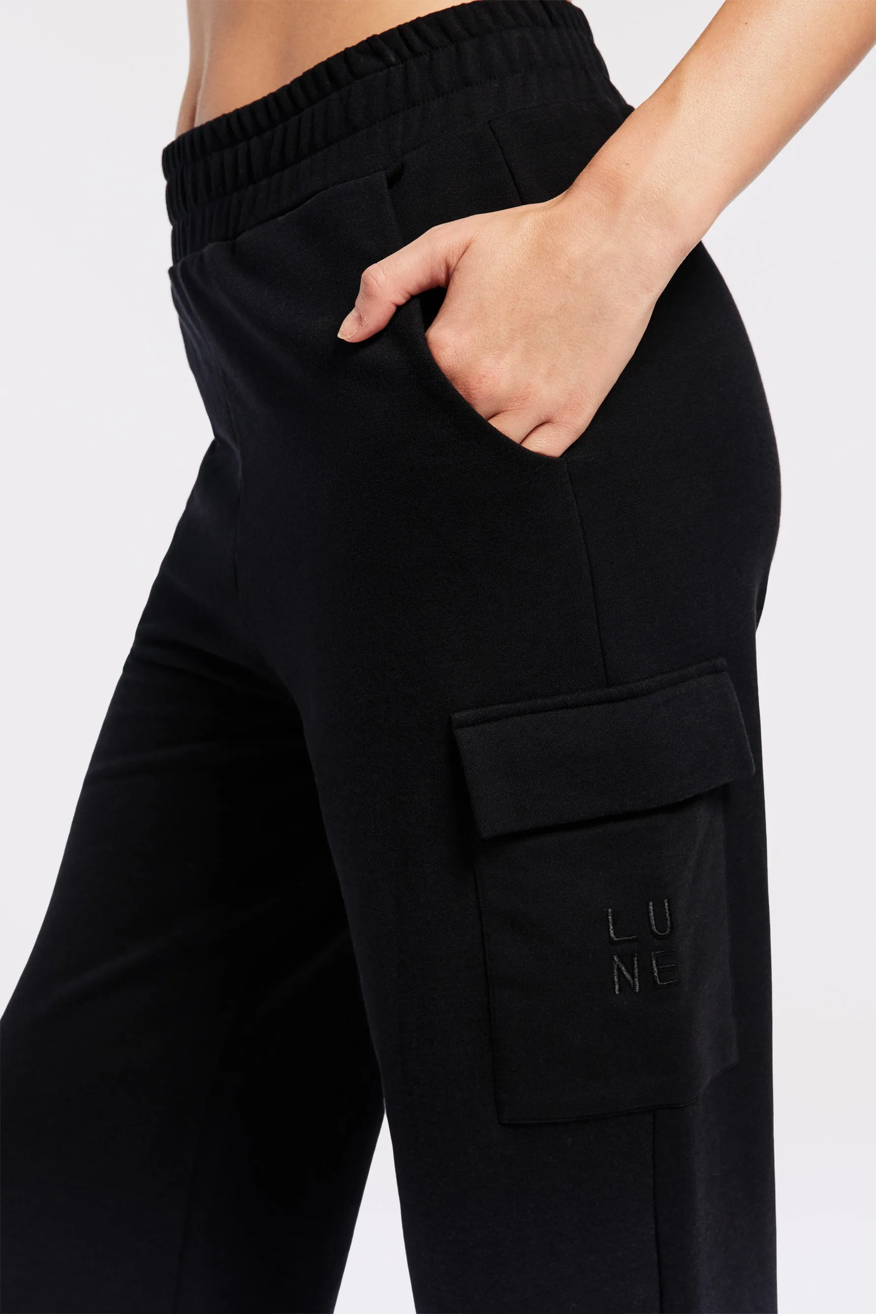 Finn Cozy Cargo Pants - Black