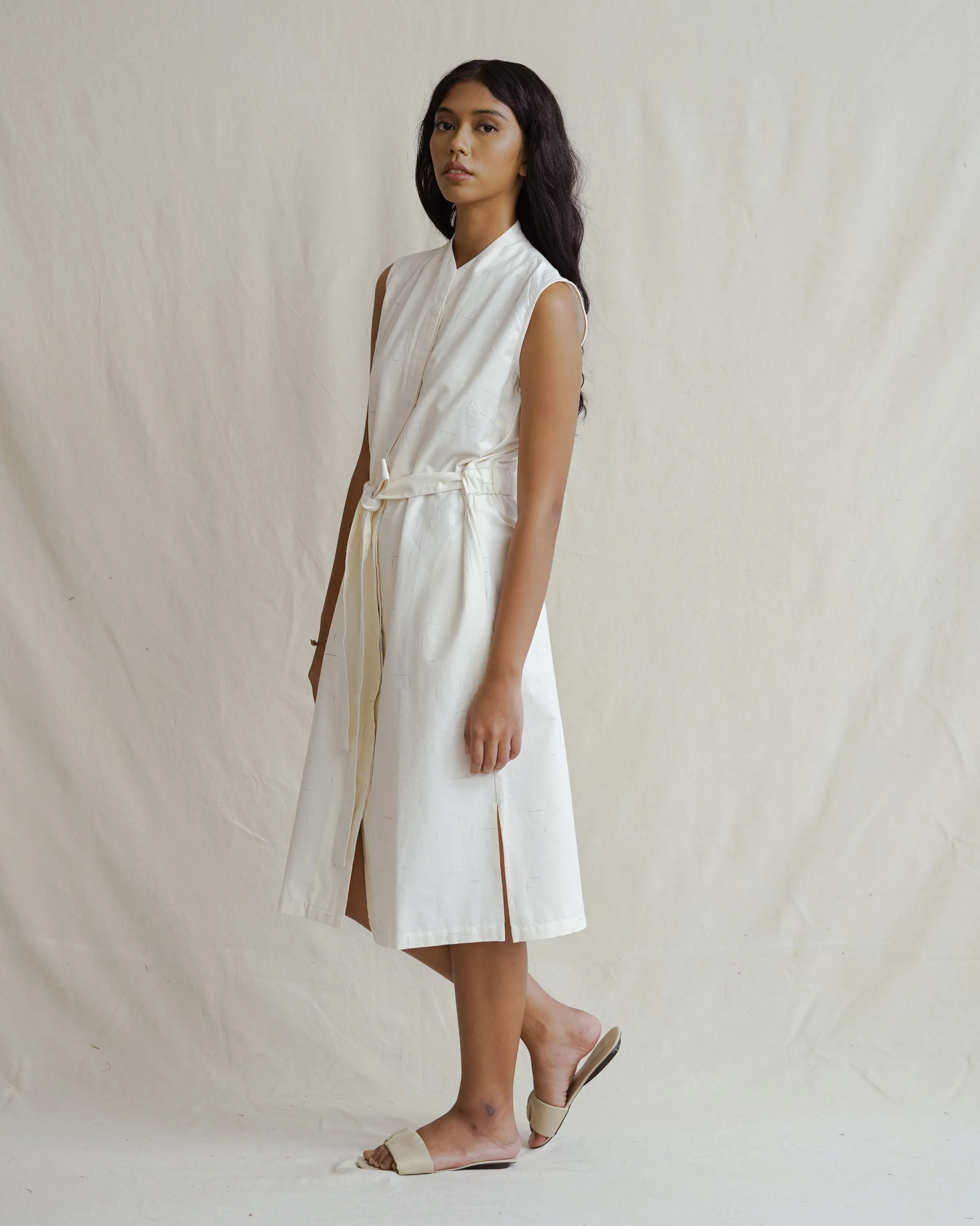 PAGISENJA - Structured Dress